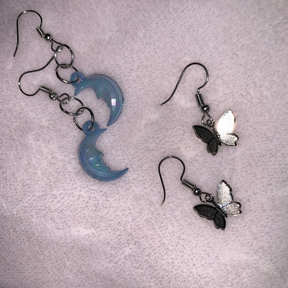 🦋 Silver butterfly drop hook earring set 🦋 - Picture 2 of 2